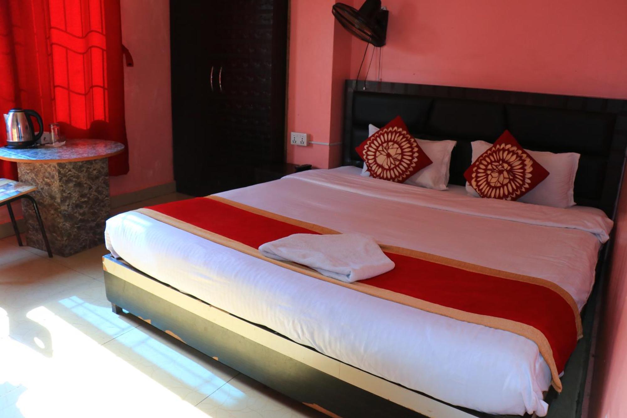 Hotel Megha Heritage Surkhet Dış mekan fotoğraf