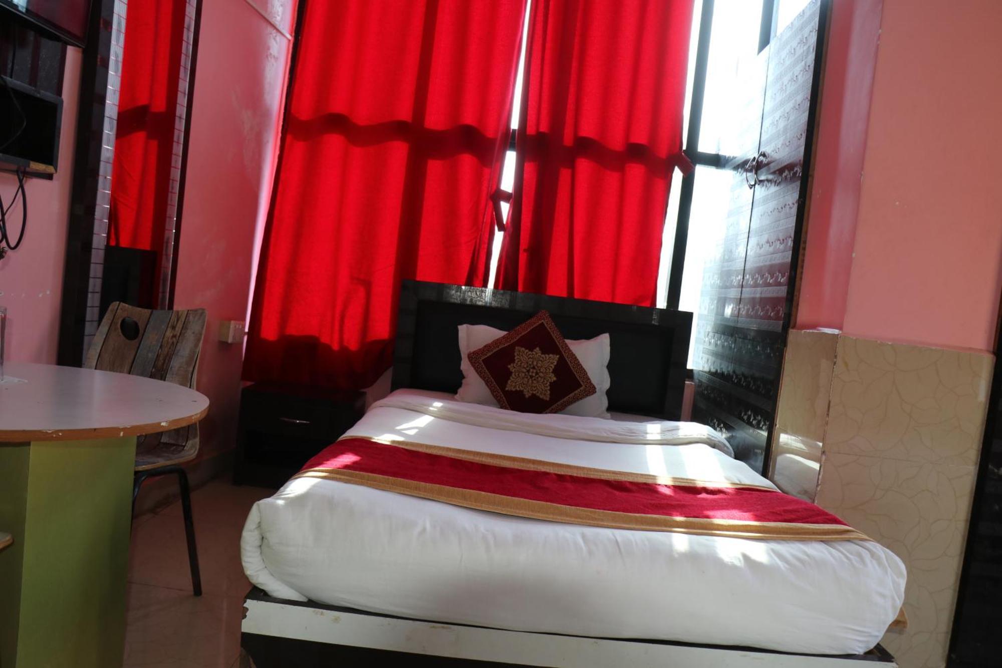 Hotel Megha Heritage Surkhet Dış mekan fotoğraf